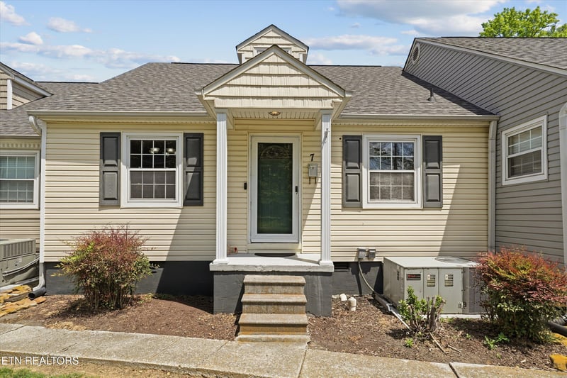 3005 Conner Dr #7, Knoxville, TN 37918
