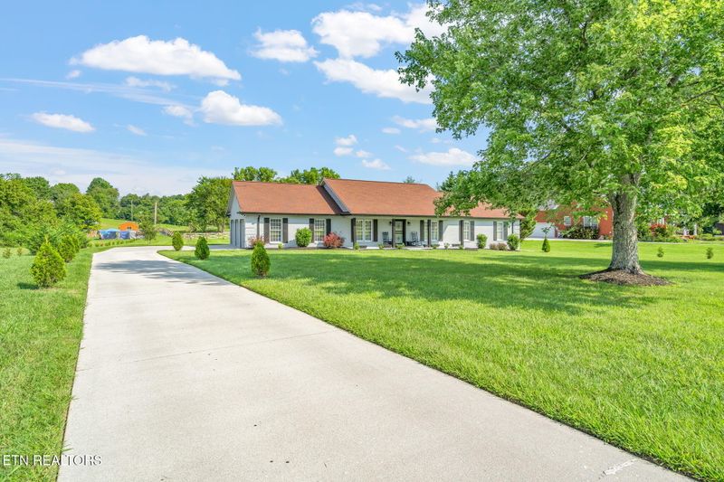 3005 E Emory Rd, Knoxville, TN 37938