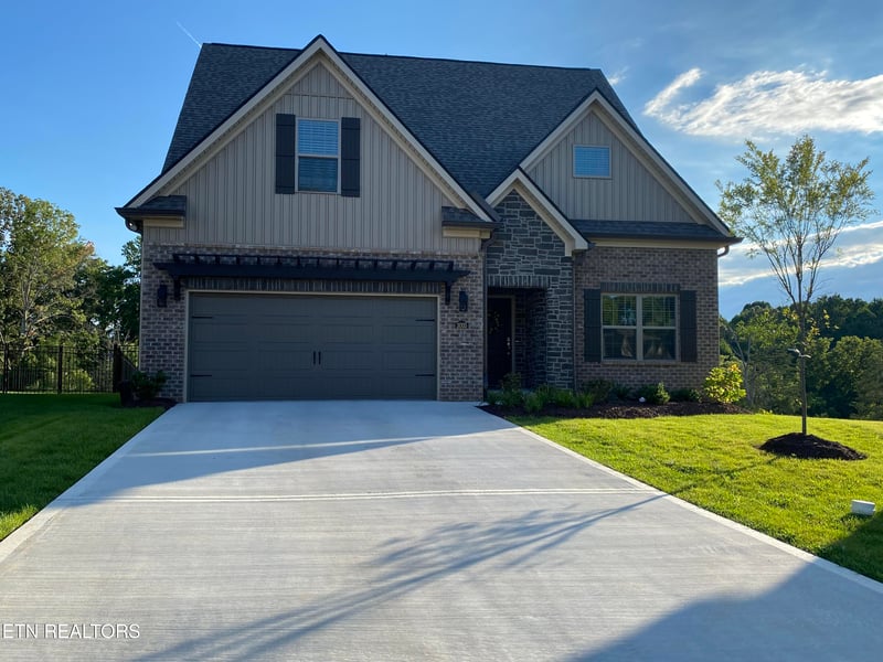 3005 Sycamore Creek Ln, Knoxville, TN 37931