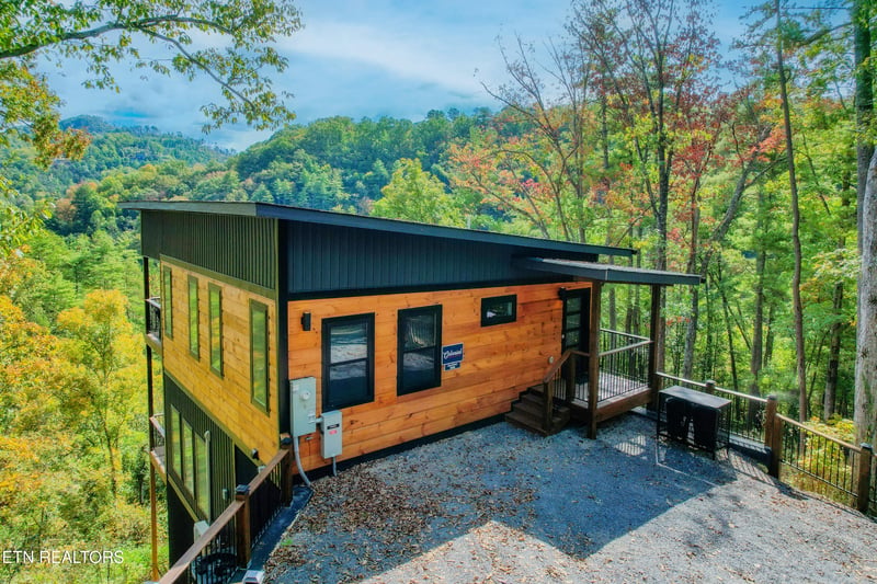3009 Meadow View Rd, Sevierville, TN 37862