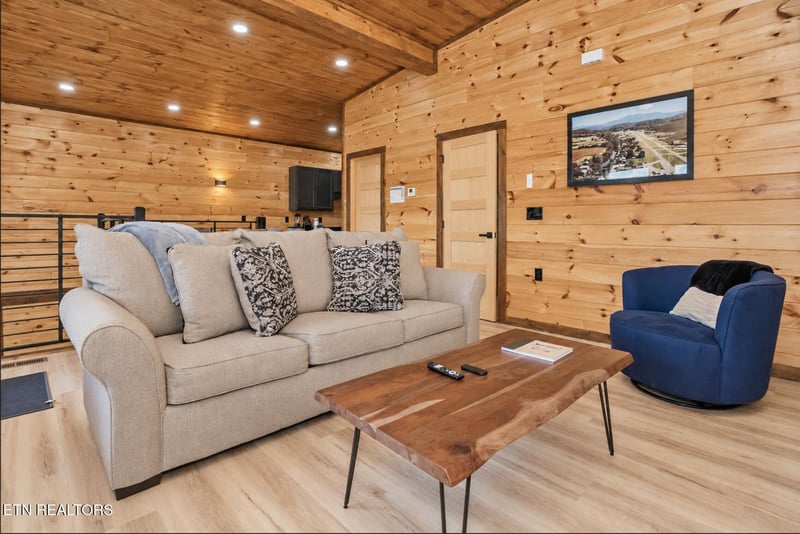 3009 Meadow View Rd, Sevierville, TN 37862
