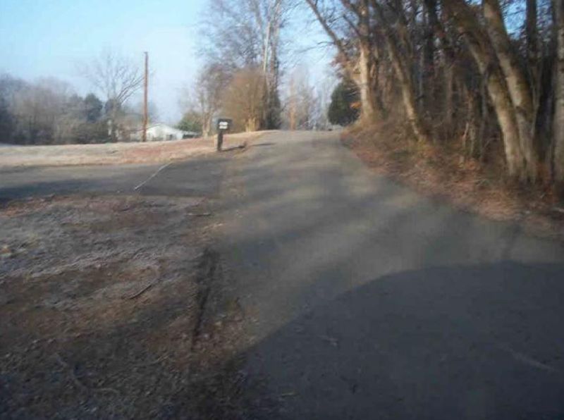 3009 Sinking Springs Rd, Knoxville, TN 37914