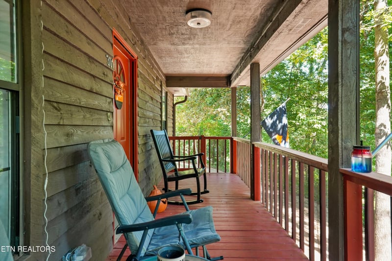 301 Bibee Ln, Caryville, TN 37714
