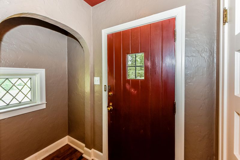 301 Chamberlain Blvd, Knoxville, TN 37920