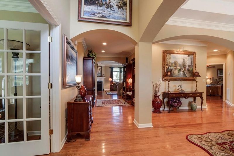 301 Coyatee Shores Tr, Loudon, TN 37774