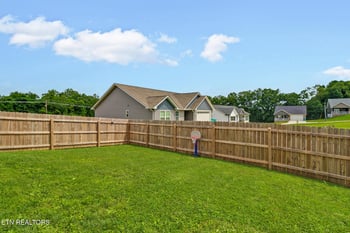 301 Dayton Ave, Crossville, TN 38555