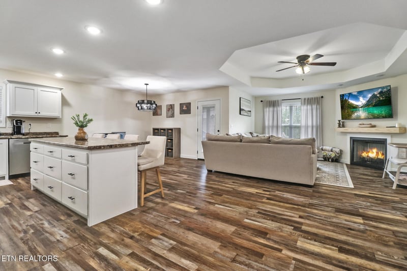 301 Dayton Ave, Crossville, TN 38555