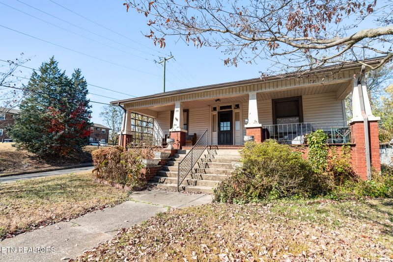 301 E Oldham Ave, Knoxville, TN 37917