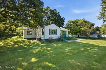 301 Kelsay Dr, Kingston, TN 37763