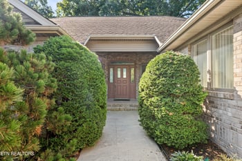 301 Kiyuga Way, Loudon, TN 37774