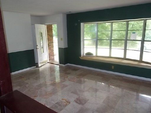 301 Lake St, Harriman, TN 37748
