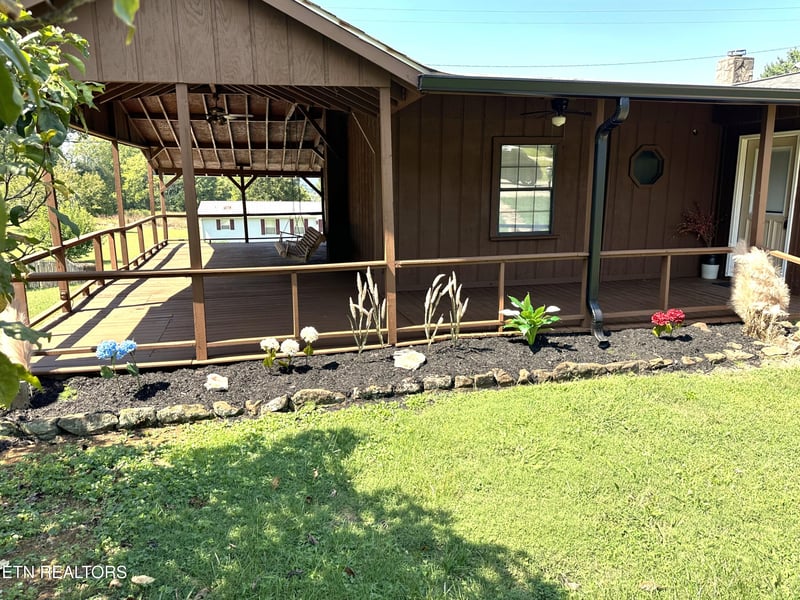 301 Mahala Rd, Sweetwater, TN 37874