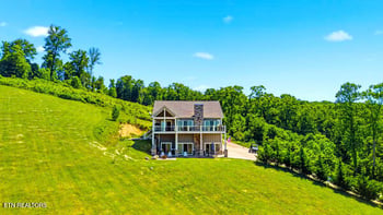 301 Mountain Way, Sharps Chapel, TN 37866