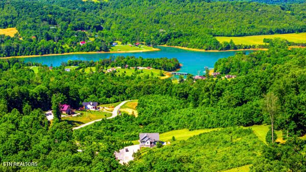 301 Mountain Way, Sharps Chapel, TN 37866