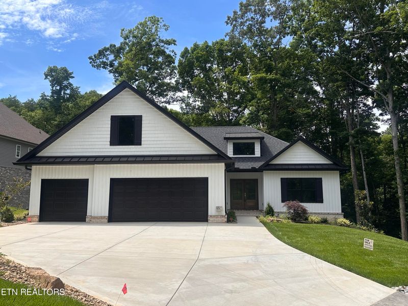 301 Seminole Tc, Loudon, TN 37774