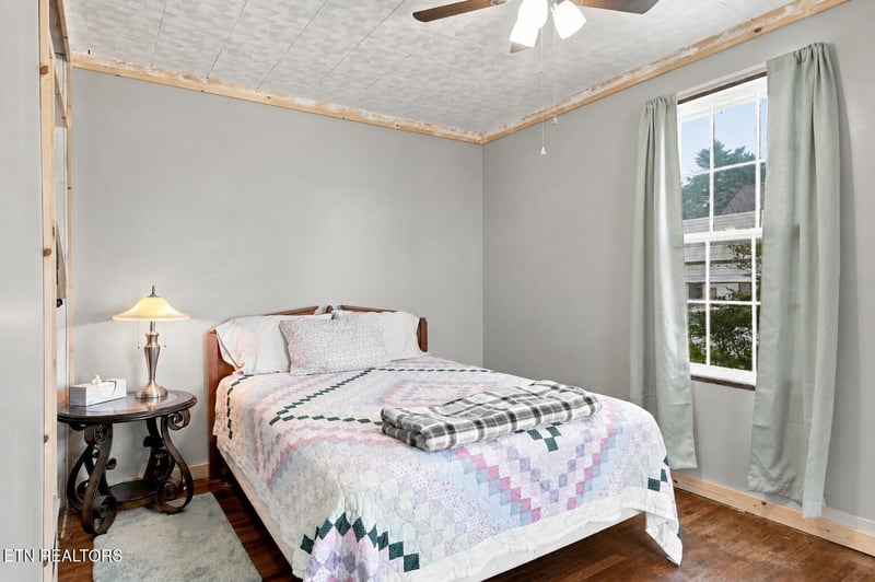 301 W Main St, Niota, TN 37826