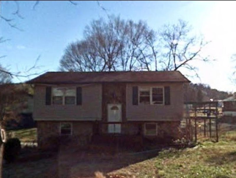 301 Warren St, Athens, TN 37303