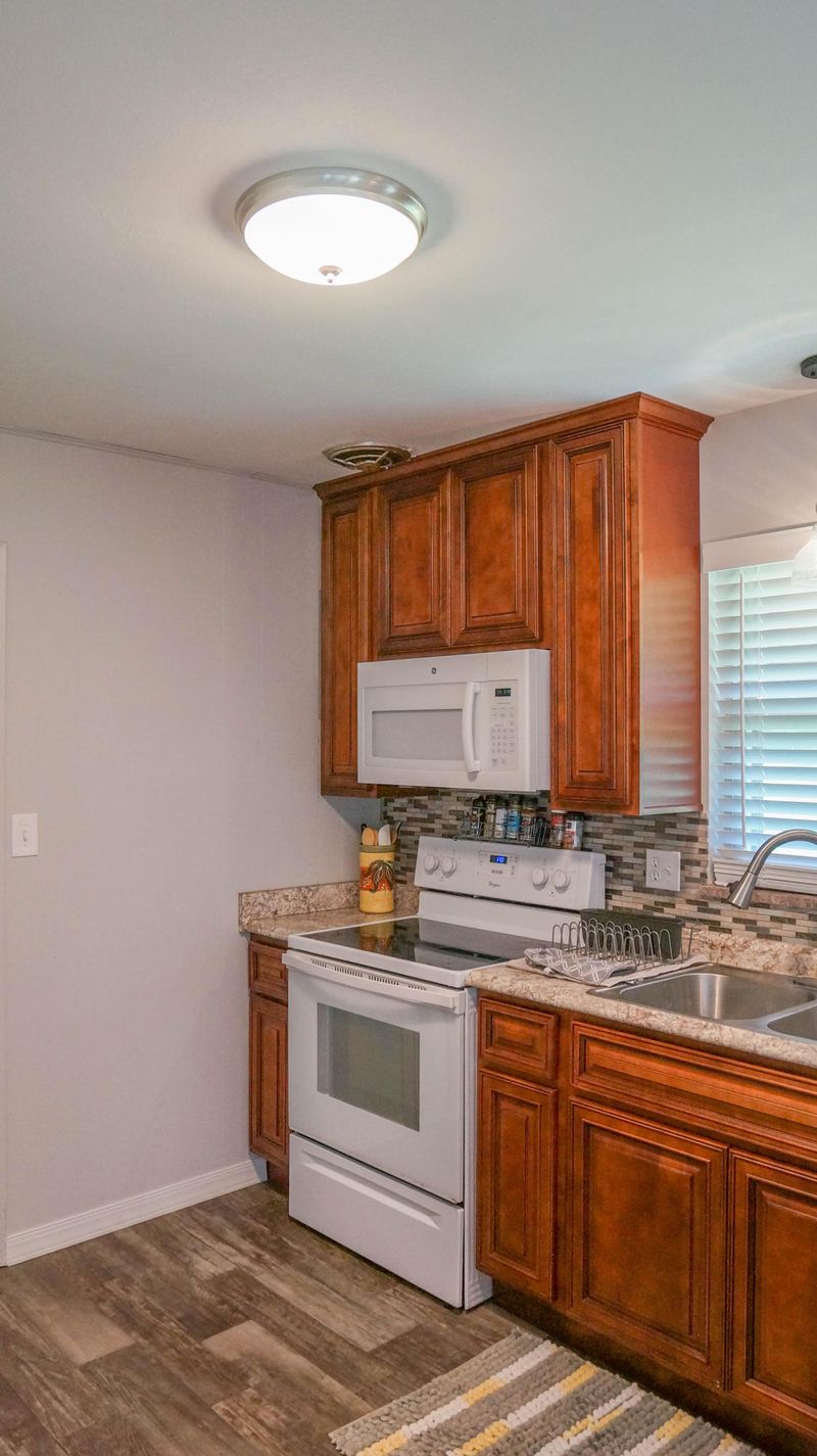 301 Westbury Dr, Clinton, TN 37716