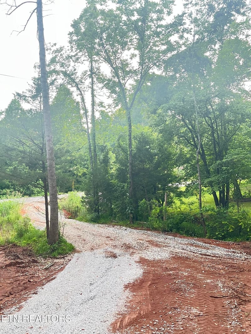 3011 Ballplay Rd, Madisonville, TN 37354