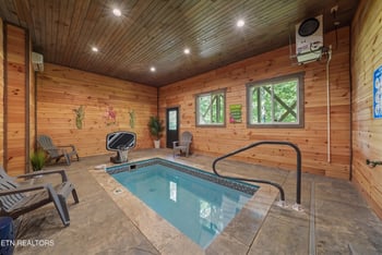 3012 Cloudburst Dr, Sevierville, TN 37862