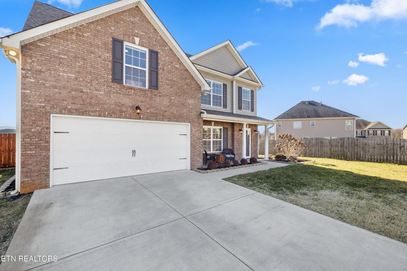 3012 Crosswinds Ln, Sevierville, TN 37876