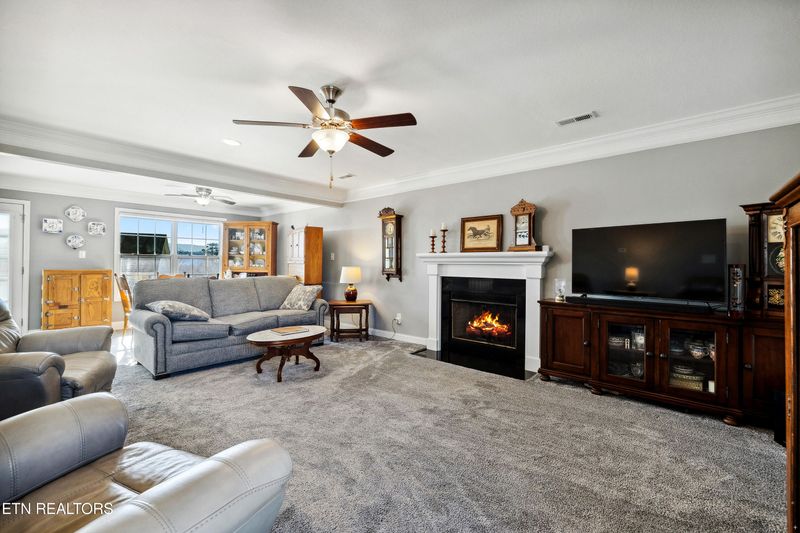 3012 Crosswinds Ln, Sevierville, TN 37876