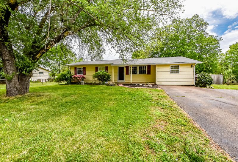 3012 Lafayette Rd, Knoxville, TN 37921
