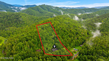 3012 Roaring Creek Way, Sevierville, TN 37862