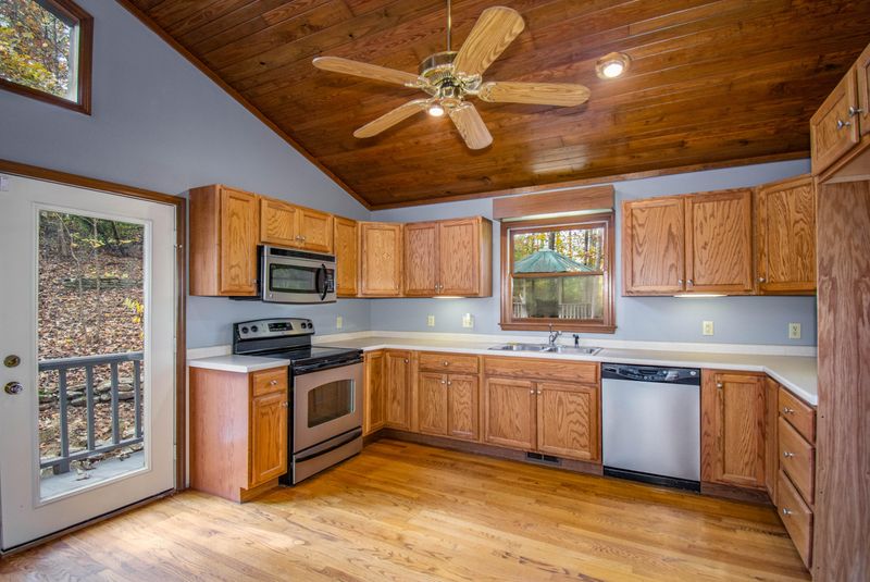 3012 Williams Rd, Knoxville, TN 37932