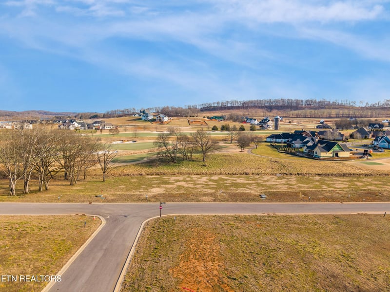 3014 Chestnut Ln, Loudon, TN 37774