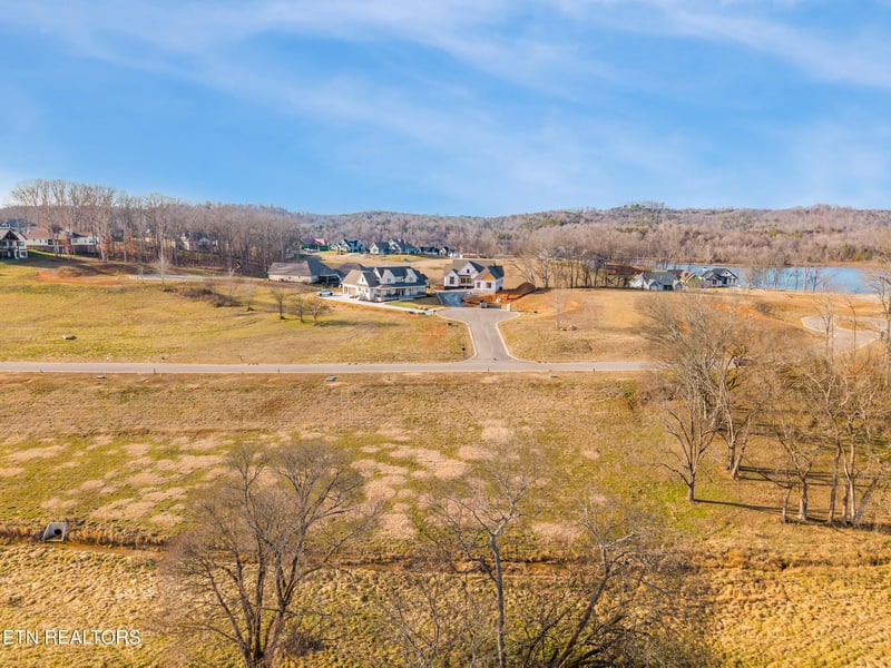 3014 Chestnut Ln, Loudon, TN 37774