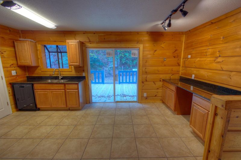 3014 Easy St, Sevierville, TN 37862