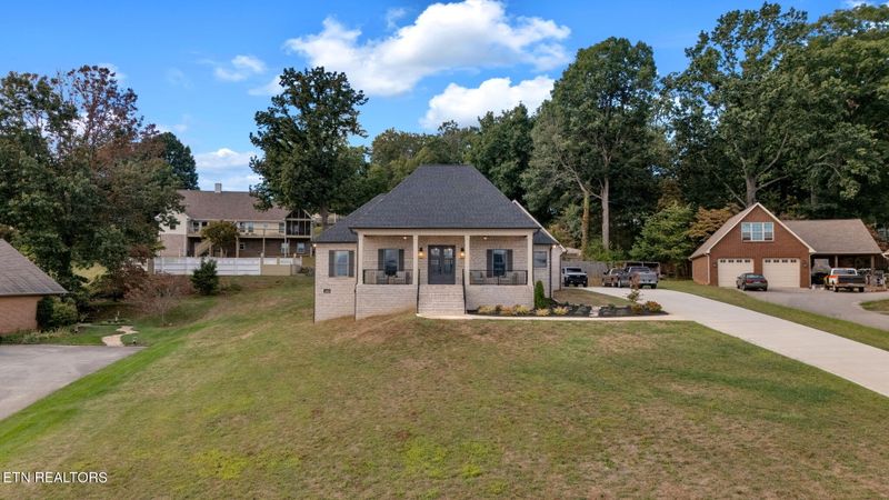 3015 S Hampton Way, Maryville, TN 37803