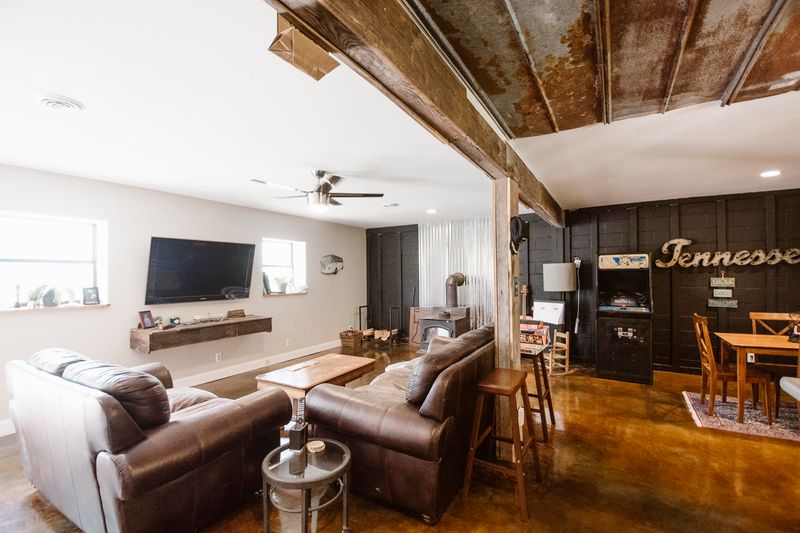 3015 Williams Bend Rd, Knoxville, TN 37932