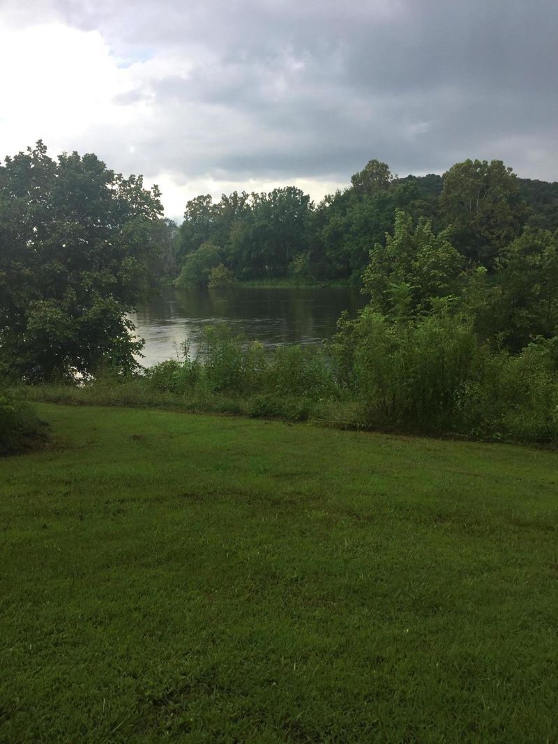 3016 Indian Ridge Rd, Blaine, TN 37709