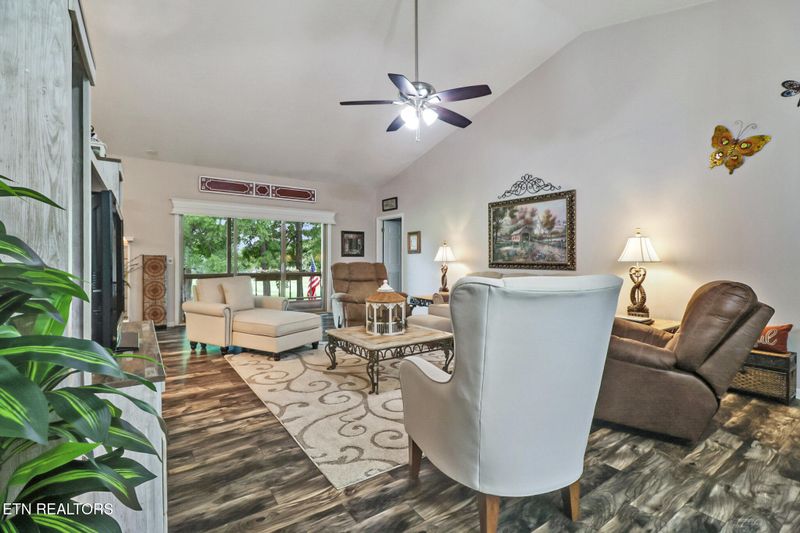 3016 Seminole Loop, Crossville, TN 38572