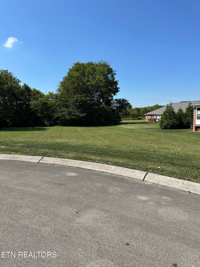 3017 Yearling Ln, Maryville, TN 37803