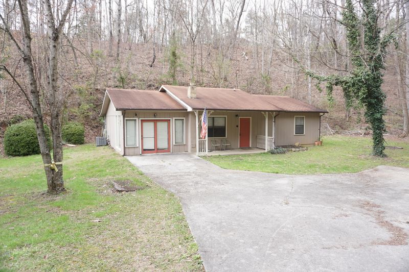 3018 Pine Haven Dr, Sevierville, TN 37862
