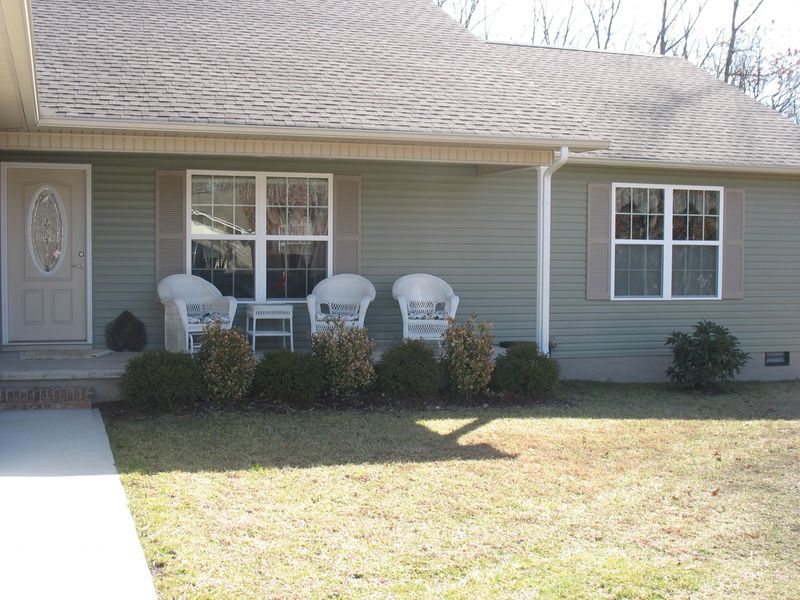 3018 Warpath Dr, Crossville, TN 38572