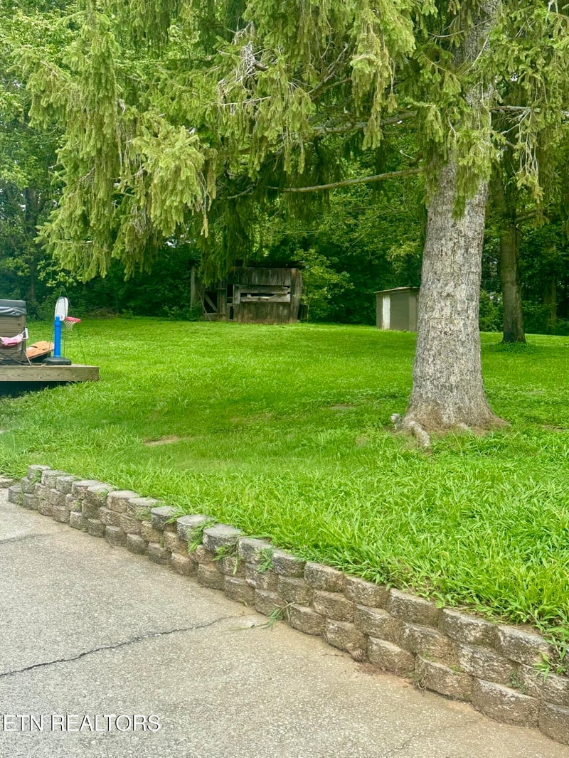 302 County Road 331, Sweetwater, TN 37874