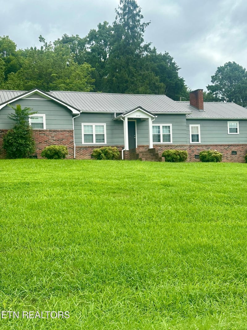 302 County Road 331, Sweetwater, TN 37874