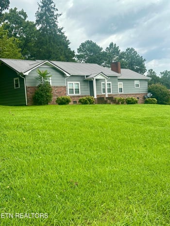 302 County Road 331, Sweetwater, TN 37874