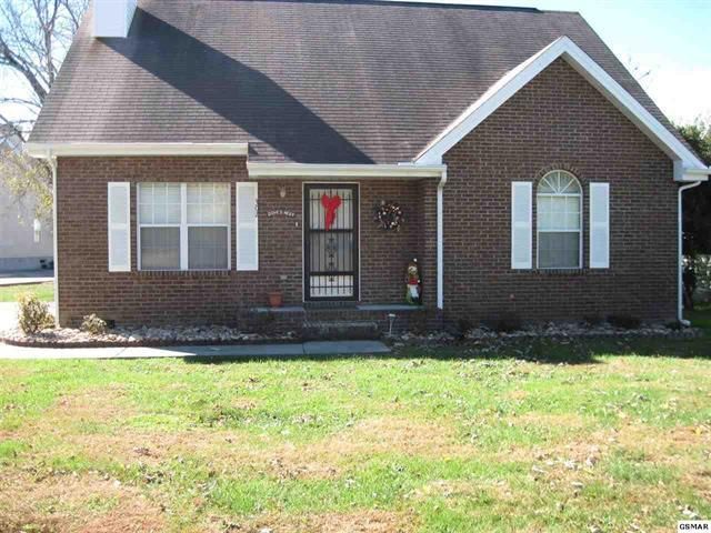 302 Creekwalk Blvd, Pigeon Forge, TN 37863