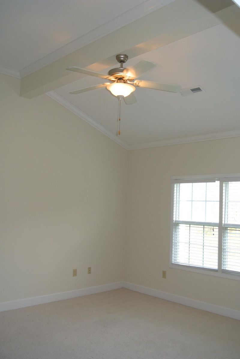 302 Jonelle Ct, Harriman, TN 37748
