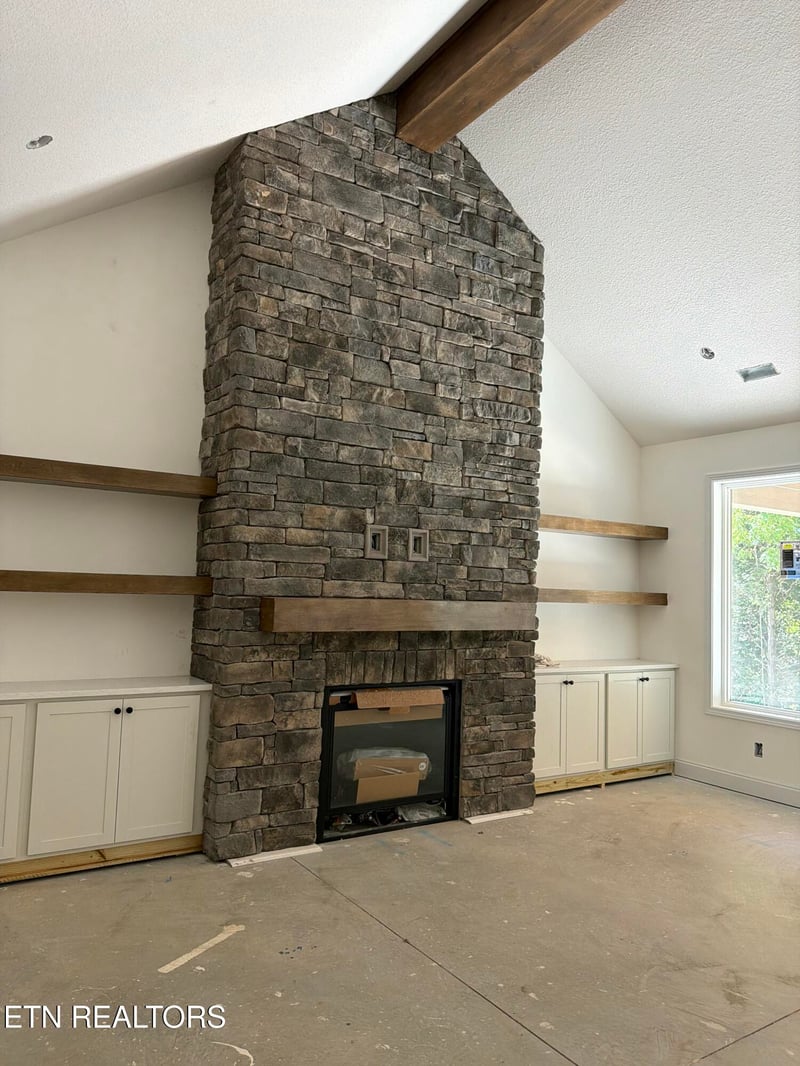 302 Kawga Tc, Loudon, TN 37774