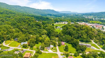 302 N 12th St, Lafollette, TN 37766