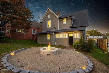 302 N B St, Lenoir City, TN 37771