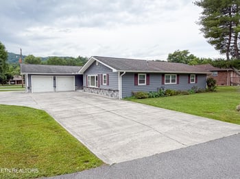 302 Park Vw, Pigeon Forge, TN 37863