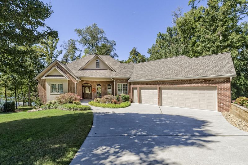 302 Piute Pl, Loudon, TN 37774