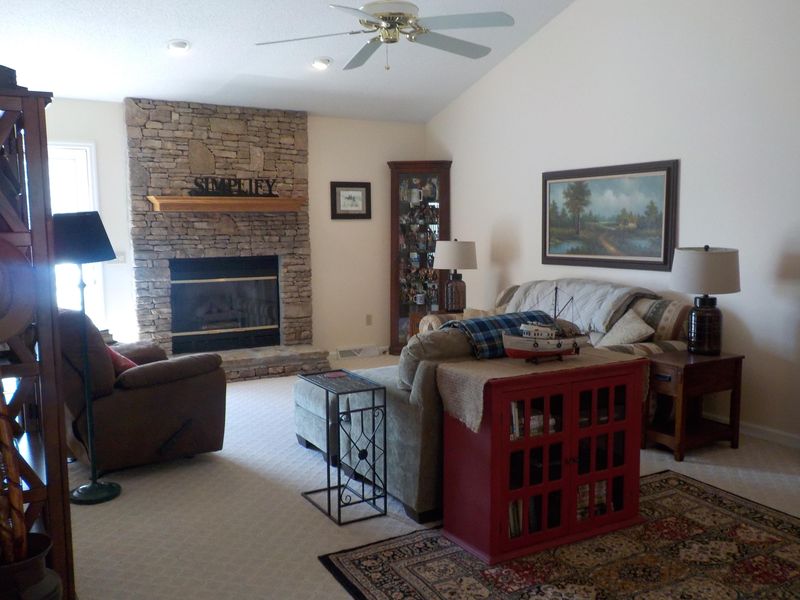 302 Snead Dr, Crossville, TN 38558
